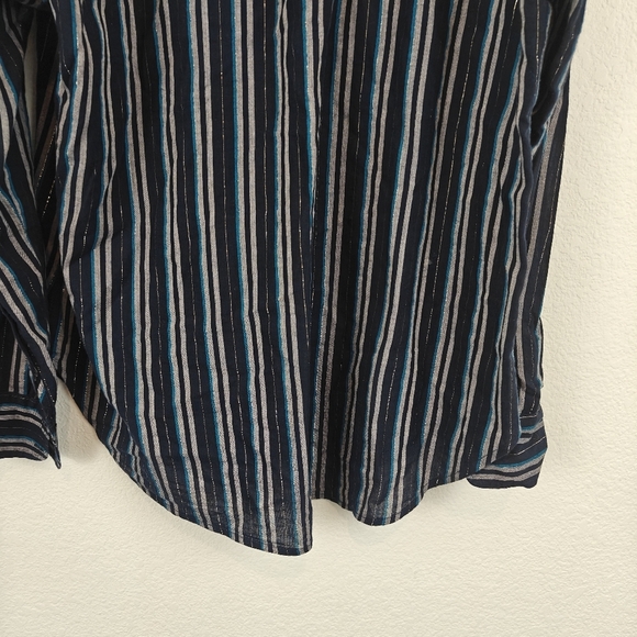 XIRENA Long Sleeve Button Up Poplin Beau Shirt In Night Spark Size Medium - Picture 16 of 16